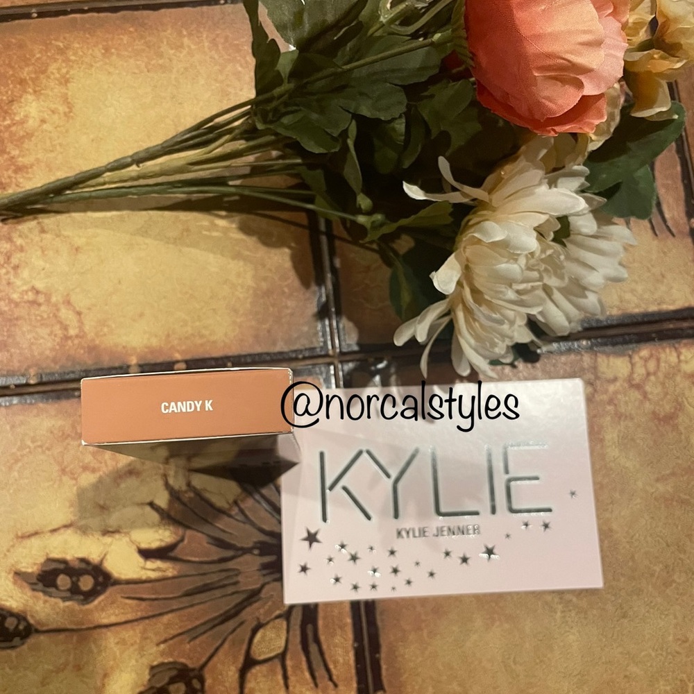BNIB Kylie Cosmetics ORIGINAL Matte Lip Kit IN SHADE CANDY K - Picture 6 of 12